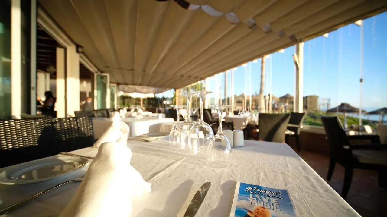Апартаменты Marbella Beach Resort At Club Playa Real