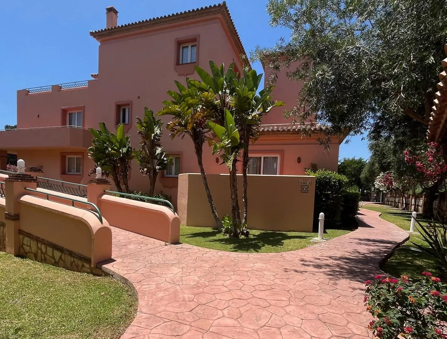 Marbella Beach Resort At Club Playa Real 0*,  Испания