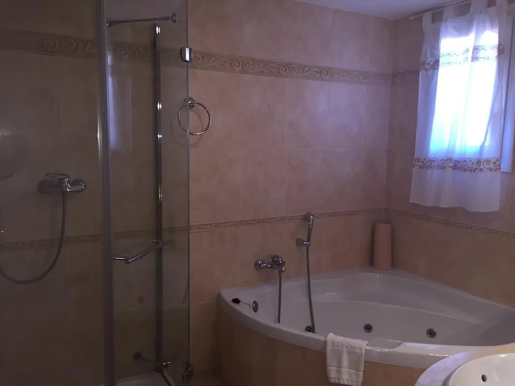 Marbella Beach Resort At Club Playa Real Апартаменты