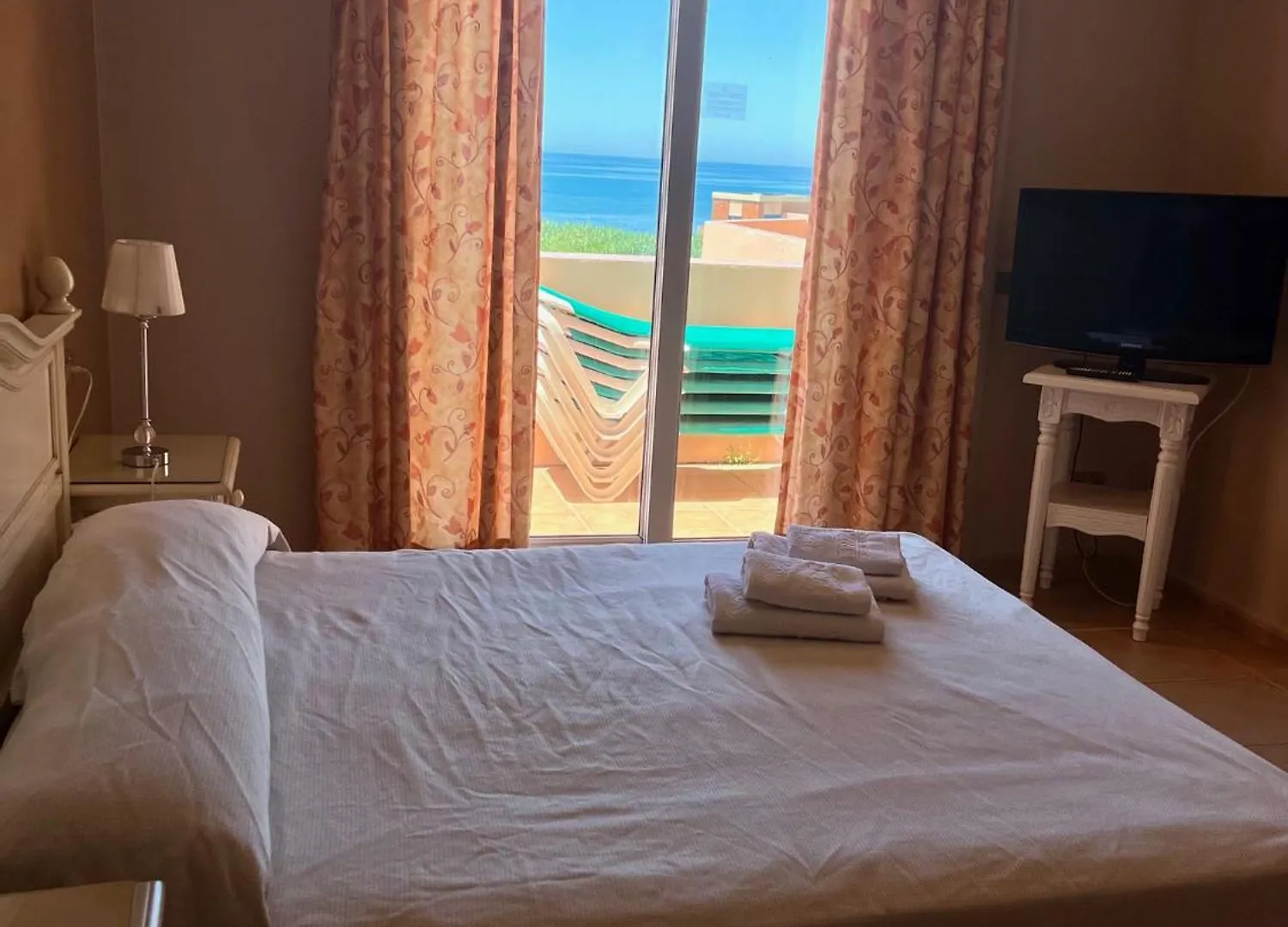 Marbella Beach Resort At Club Playa Real Apartment